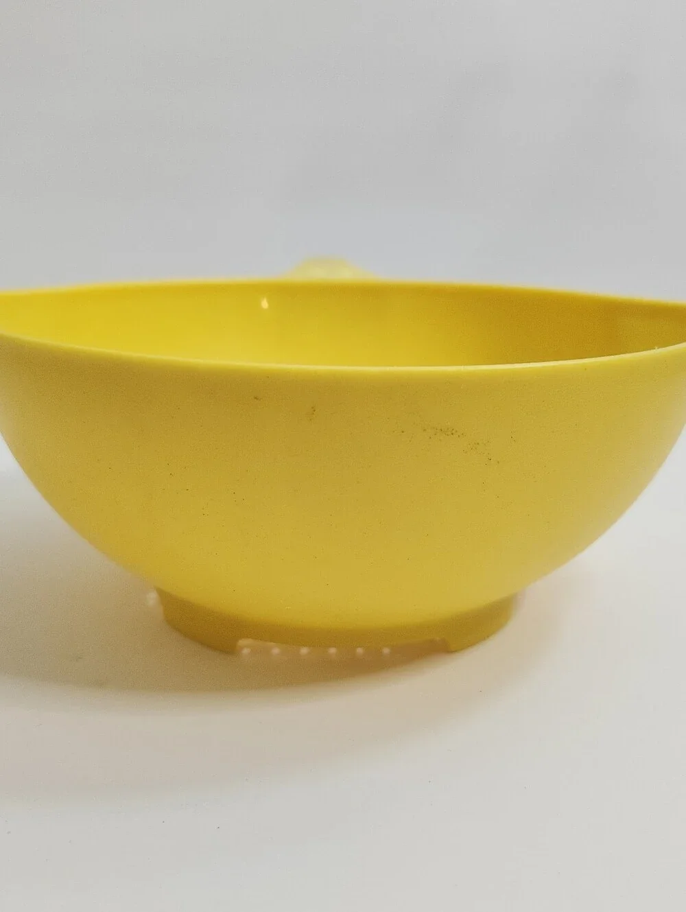 Vintage 80s Tupperware 1 Quart Lemon Yellow Colander/Strainer 1200-4 11X8